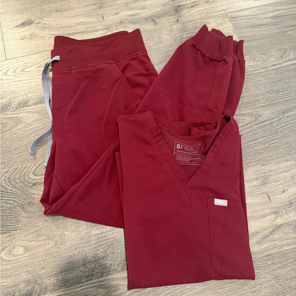 Figs Burgundy Scrub Set Medium